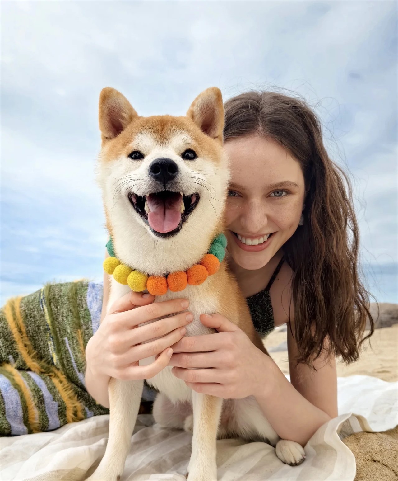 Ảnh chụp người trong điều kiện đủ sáng từ camera chính của Huawei Pocket 2. Nguồn: Huawei.