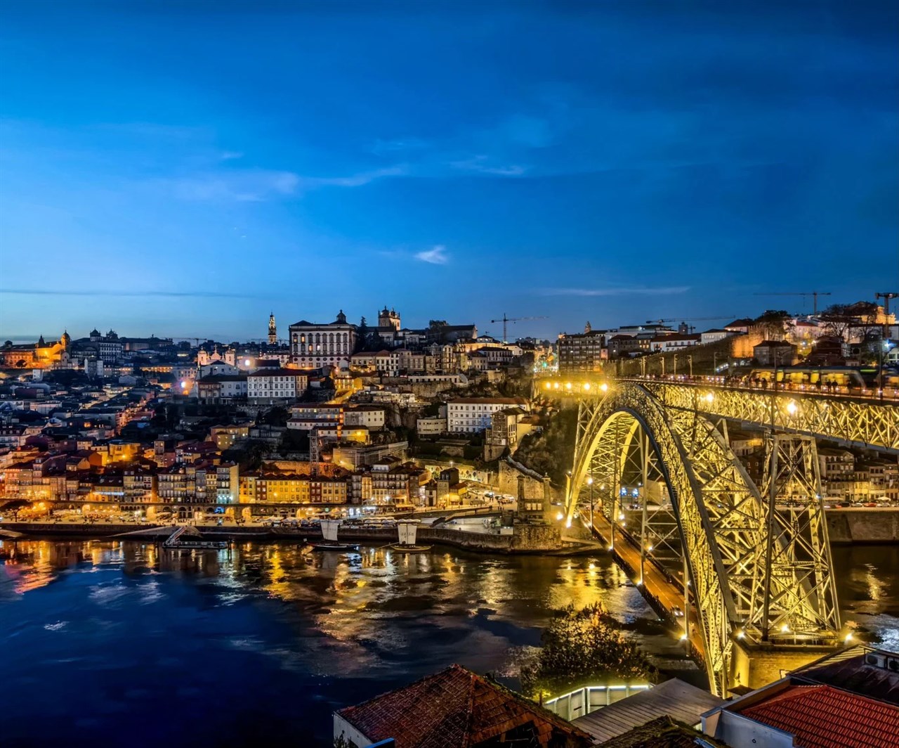 Ảnh chụp trong điều kiện thiếu sáng từ camera chính của Huawei Pocket 2. Nguồn: Huawei.