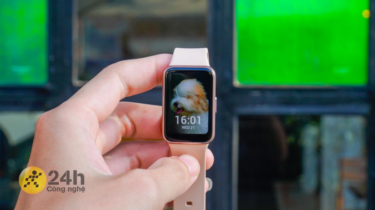 Galaxy Fit3 được thiết kế lớn hơn so với thế hệ trước.