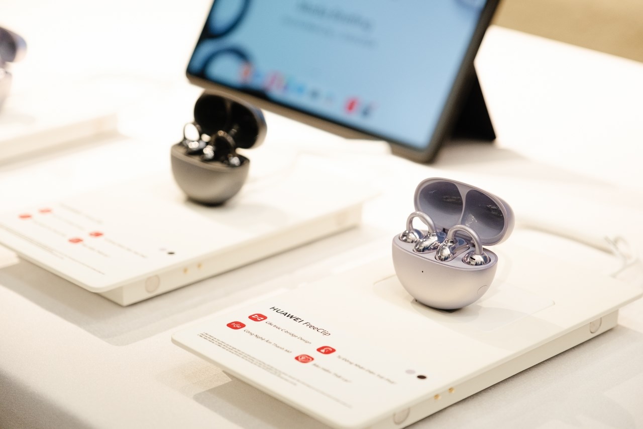 Thiết kế C-bridge Design trên Huawei FreeClip Thiết kế C-bridge Design trên Huawei FreeClip