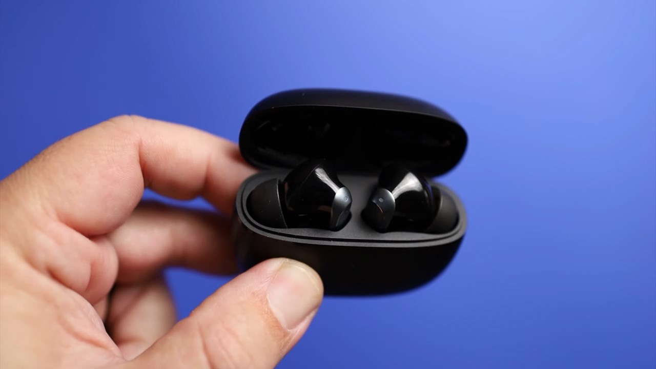 Đây là hộp sạc của EarFun Air 2 khi mở ra bên trong. Nguồn: Gamesky. Đây là hộp sạc của EarFun Air 2 khi mở ra bên trong. Nguồn: Gamesky.