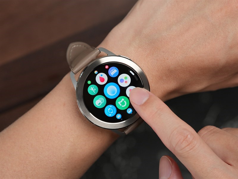 Xiaomi Watch S3 có khả năng hiện thị thông báo cuộc gọi đến hay tin nhắn điện thoại