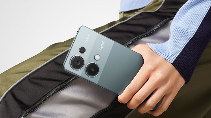 Redmi Note 13 Pro 4G mang lại cảm giác thoải mái khi cầm