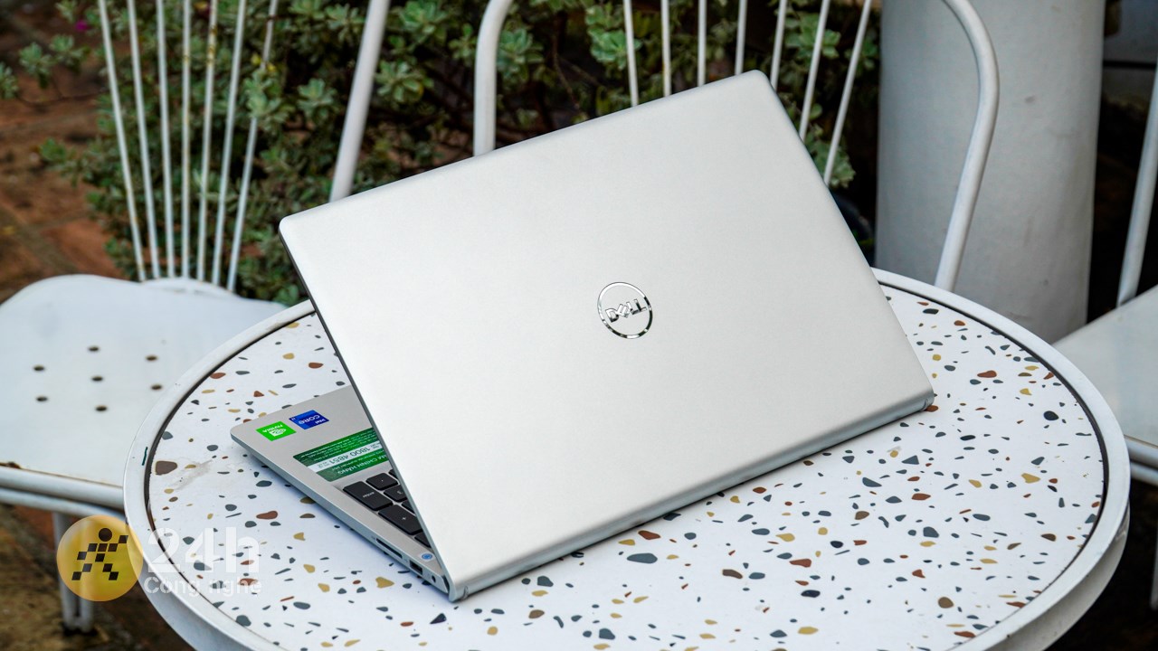 Laptop Dell với hiệu năng bền bỉ và ổn định