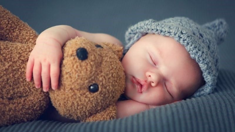 Ngủ đủ giấc sẽ giúp trẻ tăng cường sức đề kháng và nhanh chóng giảm ho