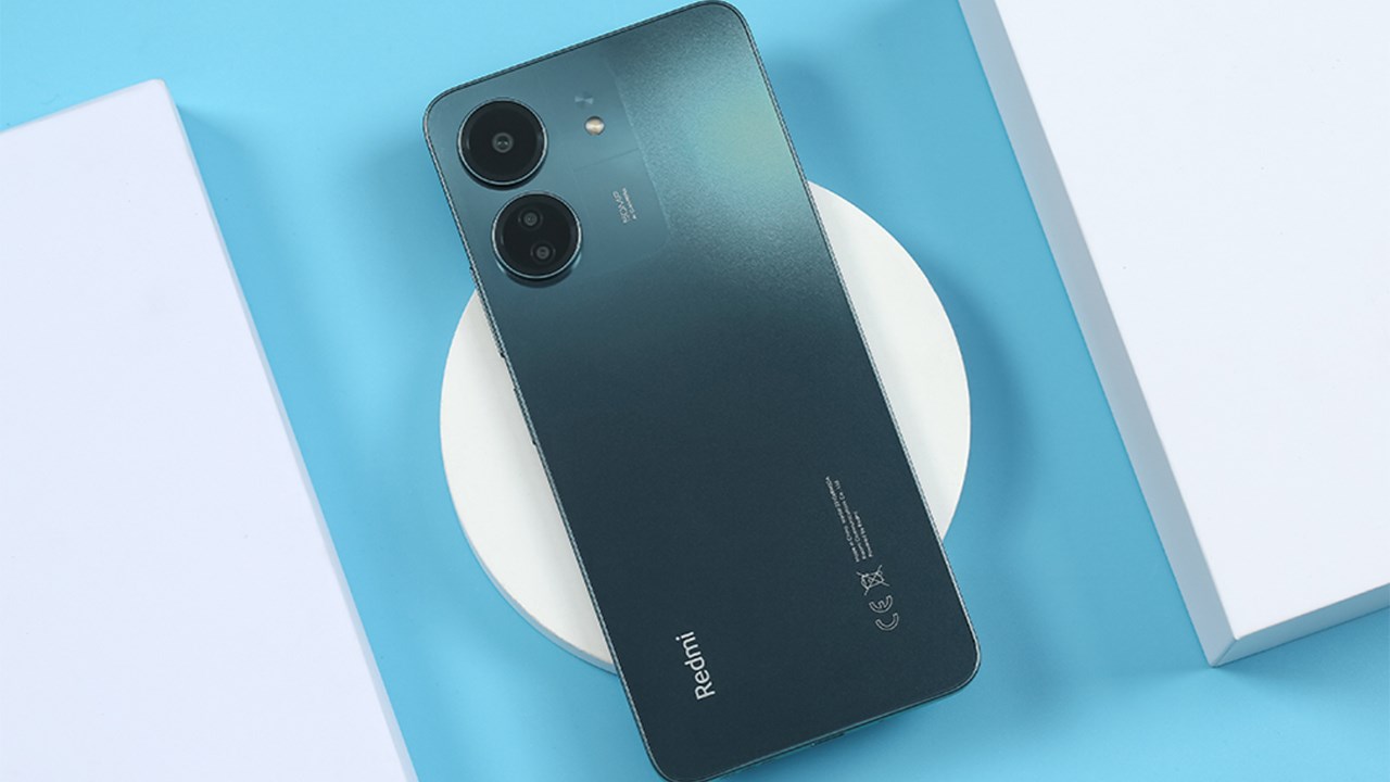 Xả hàng tồn kho: Xem qua loạt sản phẩm Vivo, Xiaomi, Masstel có gì hot