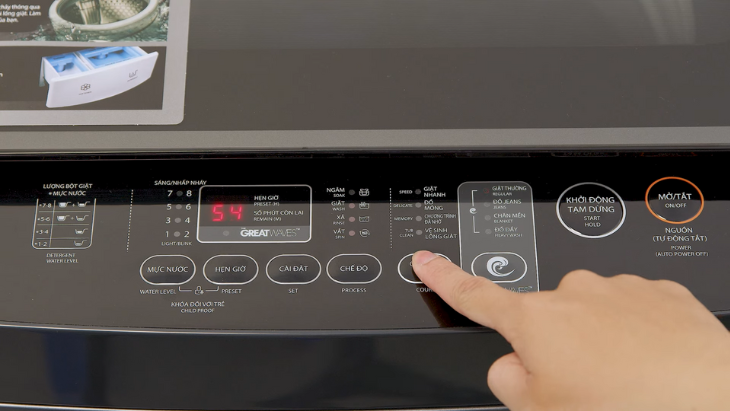 Máy giặt Toshiba Inverter 9kg AW-M1000FV(MK) - Bảng điều khiển