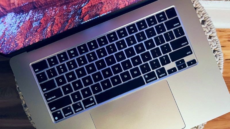 MacBook Air M3 có thiết kế bàn phím tương tự như MacBook Air M2