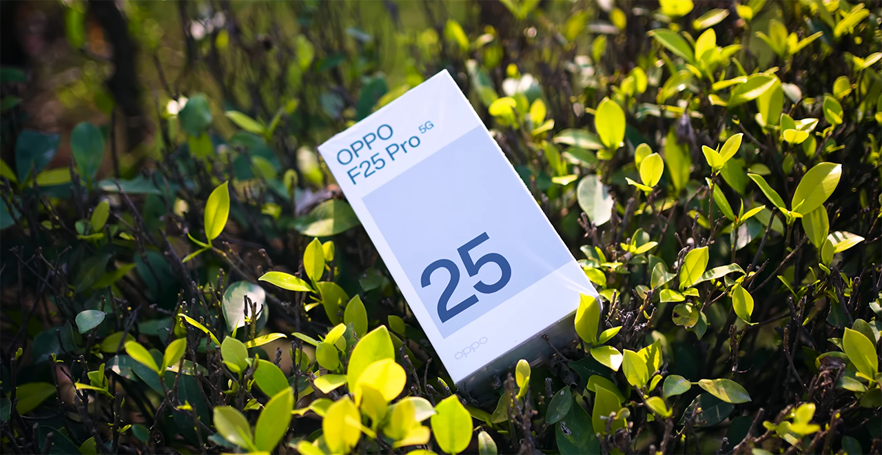 Hộp đựng OPPO F25 Pro 5G được thiết kế tương tự như nhiều sản phẩm khác mà hãng từng giới thiệu. Nguồn: Technology Gyan. Hộp đựng OPPO F25 Pro 5G được thiết kế tương tự như nhiều sản phẩm khác mà hãng từng giới thiệu. Nguồn: Technology Gyan.