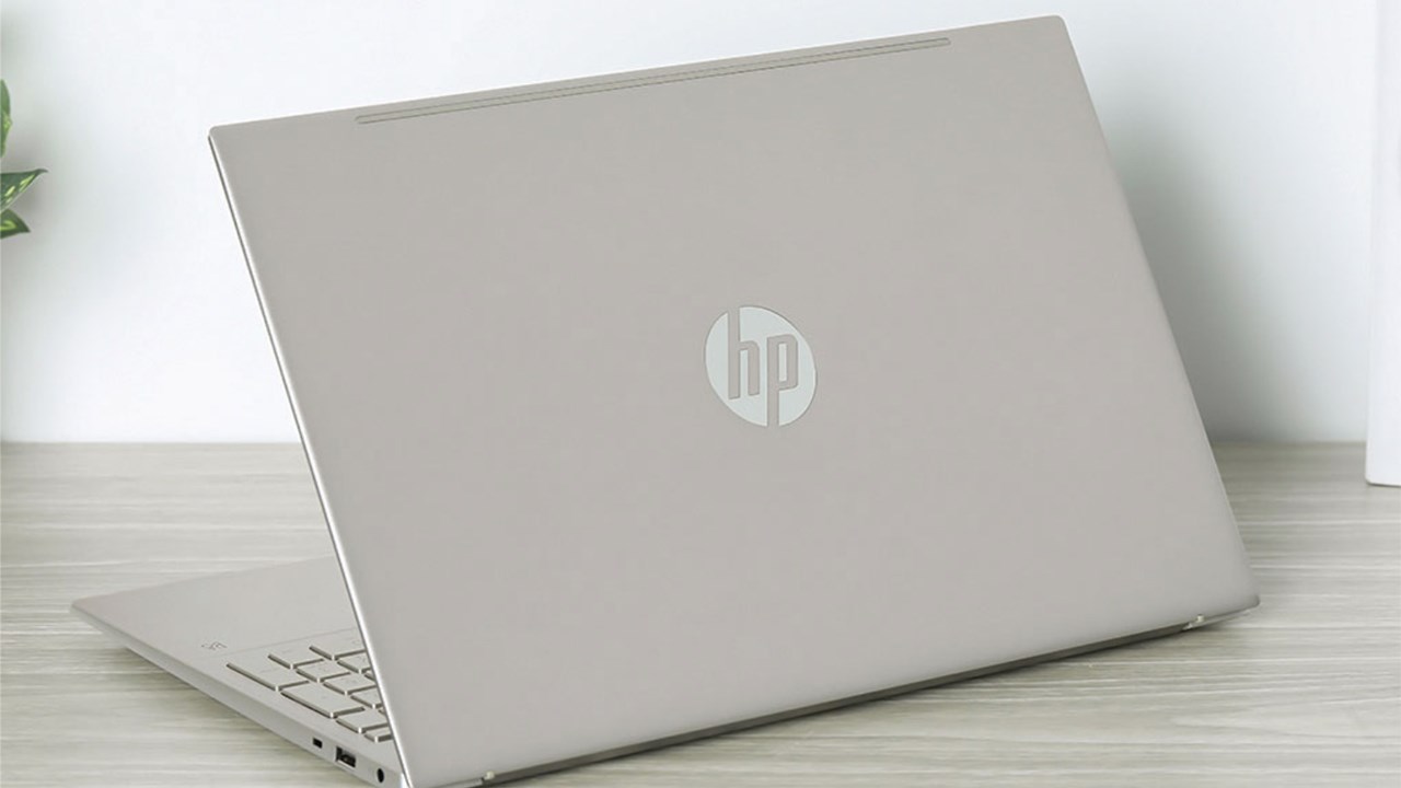 Mừng 8/3 laptop HP 512GB giá chỉ từ 15.79 triệu đồng, Office chỉ 790K