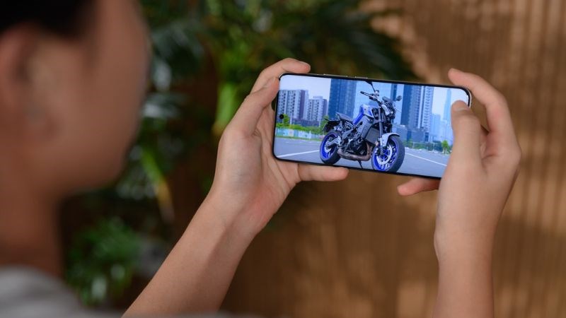 Màn hinh của Xiaomi 14 Pro có chất lượng hiển thị sắc nét, đẹp mắt