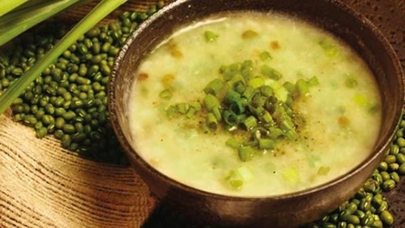 Cháo đậu xanh dùng cho người bệnh gan, những người mới ốm dậy hoặc say rượu