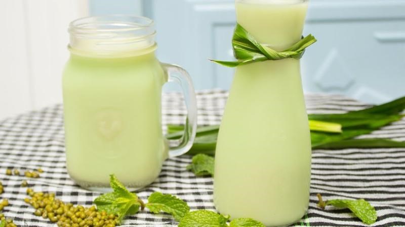 Sữa đậu xanh là loại nước uống thơm ngon, bổ sung nhiều vitamin và dưỡng chất