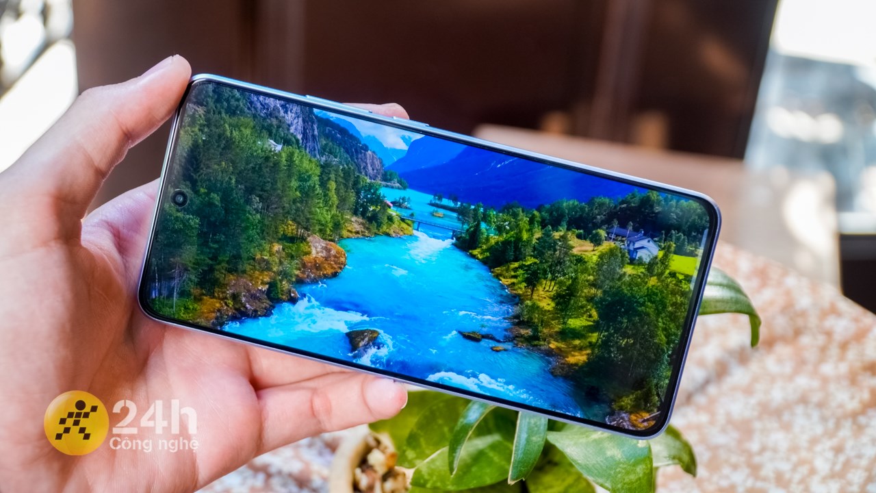 Tấm nền AMOLED cho mọi trải nghiệm thị giác của bạn đều chất lượng