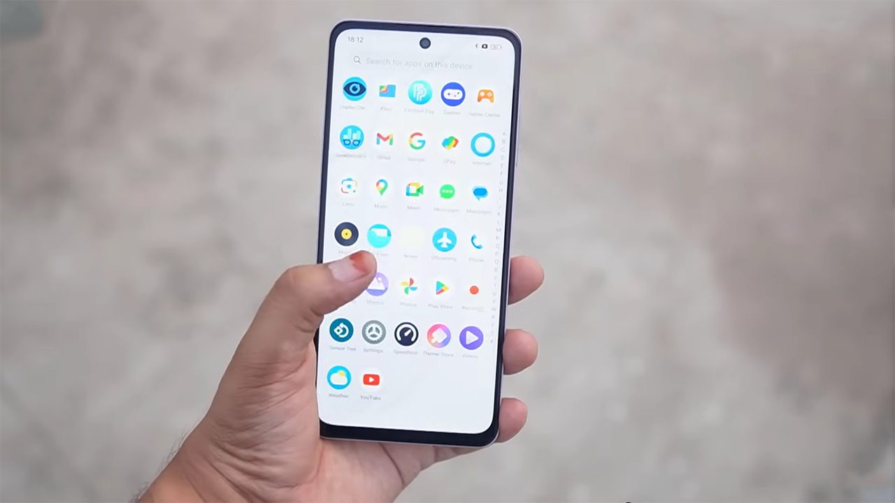 realme 12 5G còn mang lại trải nghiệm mượt mà nhờ trang bị RAM lớn. Nguồn: Tech Guide. realme 12 5G còn mang lại trải nghiệm mượt mà nhờ trang bị RAM lớn. Nguồn: Tech Guide.