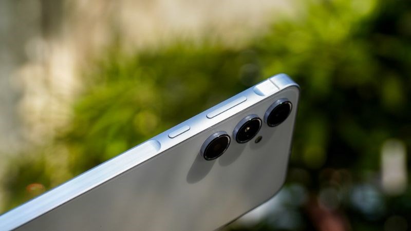 Samsung A55 sở hữu thiết kế Key Island độc đ&aacute;o