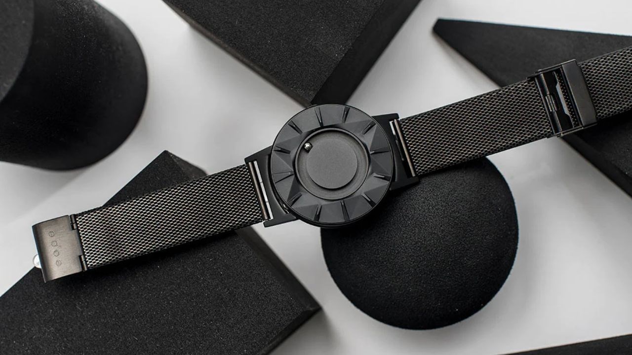 Eone Bradley Element Black