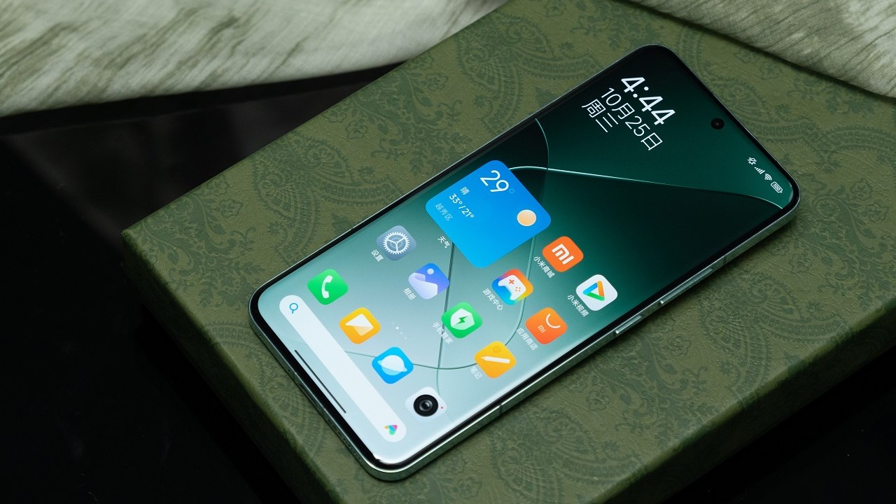 Màn hình chất lượng đúng chuẩn flagship là những gì Xiaomi 14 có được