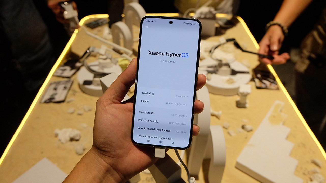 Xiaomi 14 được chạy trên hệ điều hành HyperOS mới nhất Xiaomi 14 được chạy trên hệ điều hành HyperOS mới nhất