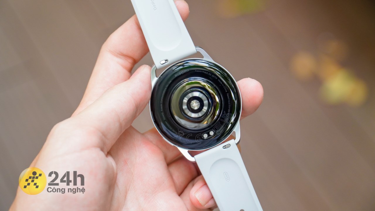 Cảm biến đo nhịp tim trên Xiaomi Watch S3 Cảm biến đo nhịp tim trên Xiaomi Watch S3
