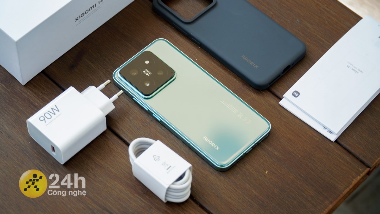 Xiaomi 14 đang được kinh doanh chính hãng tại Thế Giới Di Động với giá từ 22.99 triệu đồng