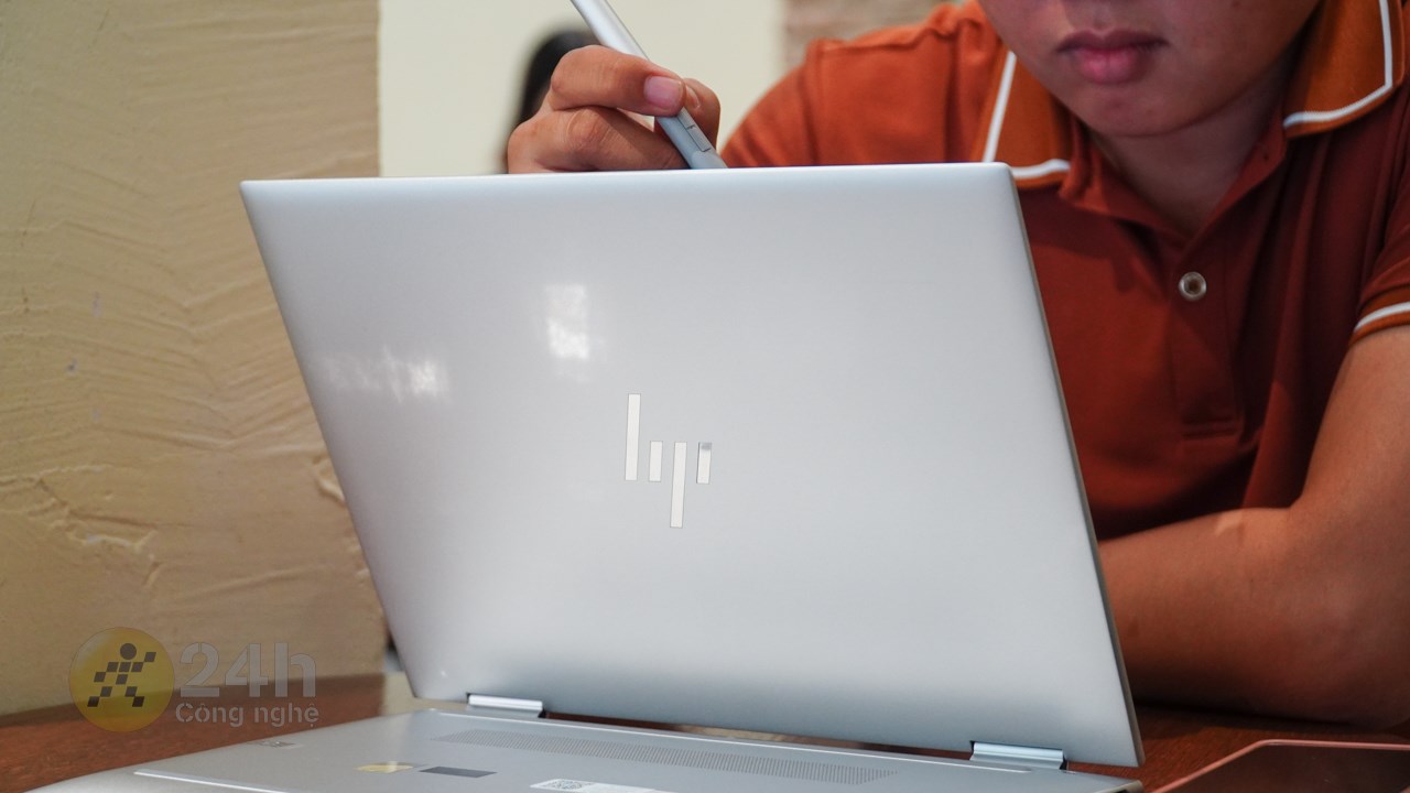 HP Elitebook X360 1040 G9 (6Z982PA): Laptop HP cao cấp giảm giá xịn
