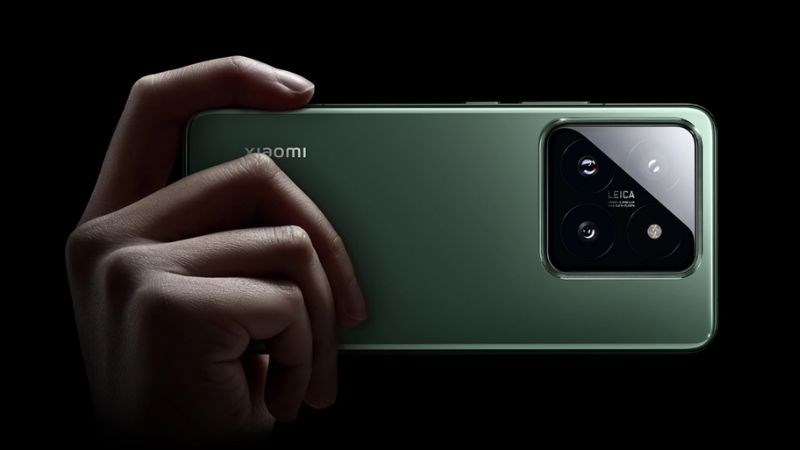 Xiaomi 14 Pro có sự đi&ecirc;̀u chỉnh v&ecirc;̀ kh&acirc;̉u đ&ocirc;̣ &ocirc;́ng kính chính