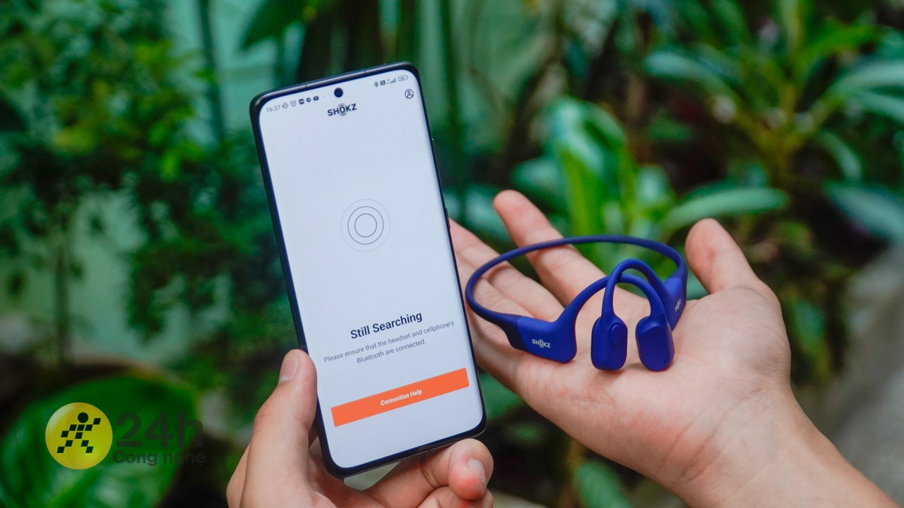 Shokz OpenRun còn hỗ trợ ứng dụng Shokz nhưng cần phải làm nhiều bước mới tải được. Shokz OpenRun còn hỗ trợ ứng dụng Shokz nhưng cần phải làm nhiều bước mới tải được.