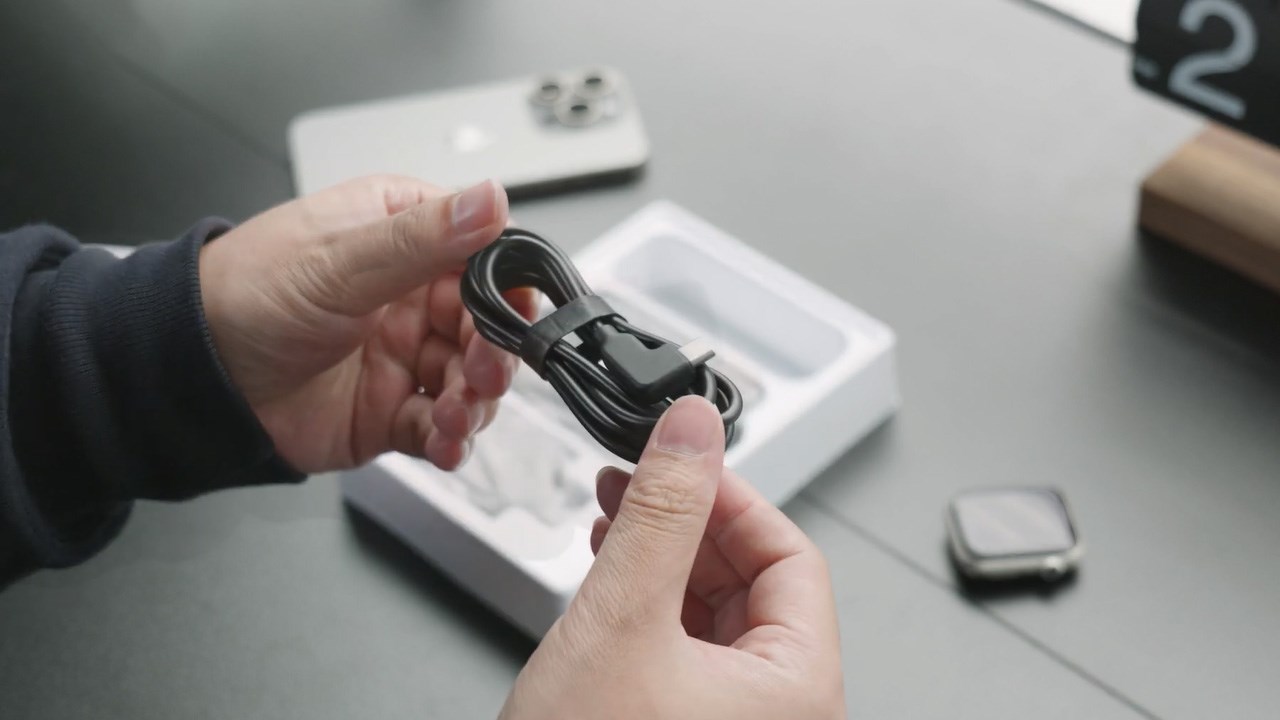 Cáp sạc Type-C được tặng kèm Anker MagGo 3-in-1 Cáp sạc Type-C được tặng kèm Anker MagGo 3-in-1