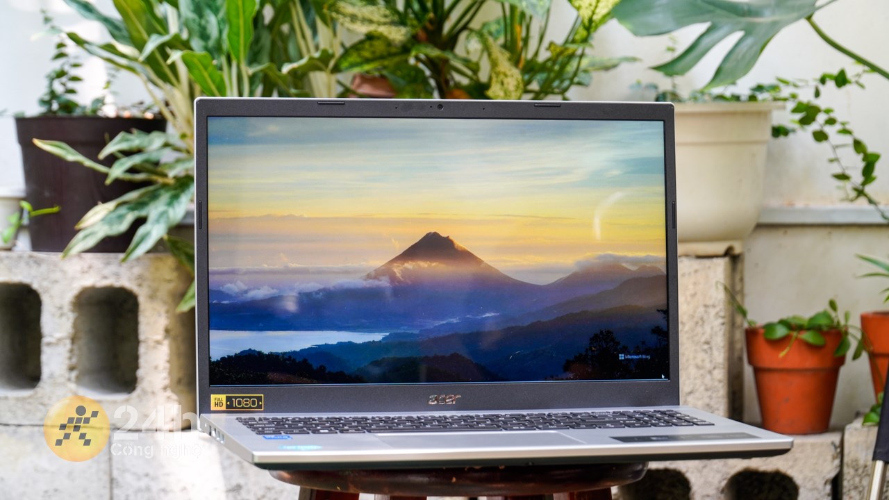 Acer Aspire 3 A315 59 5283 chỉ nặng 1.7 kg nên mình có thể mang đi thuận tiện