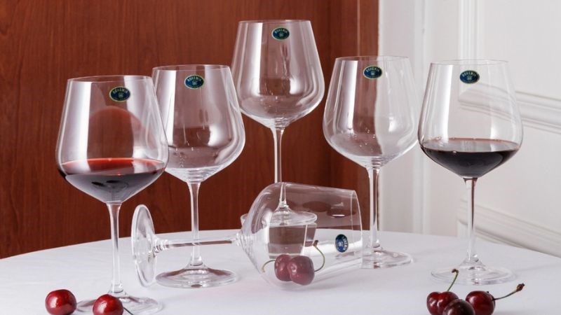 Bộ ly uống rượu - m&oacute;n qu&agrave; tinh tế