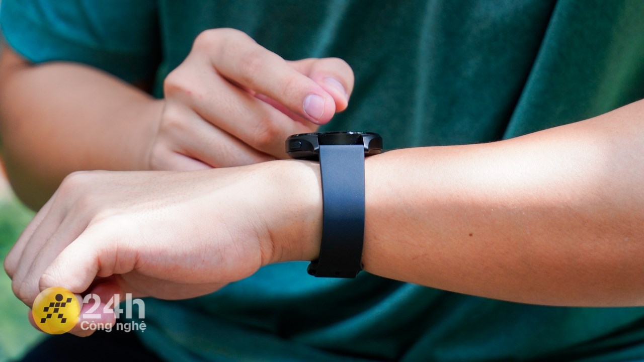 Xiaomi Watch 2 mang đến cho mình cảm giác đeo nhẹ nhàng, thoải mái. Xiaomi Watch 2 mang đến cho mình cảm giác đeo nhẹ nhàng, thoải mái.