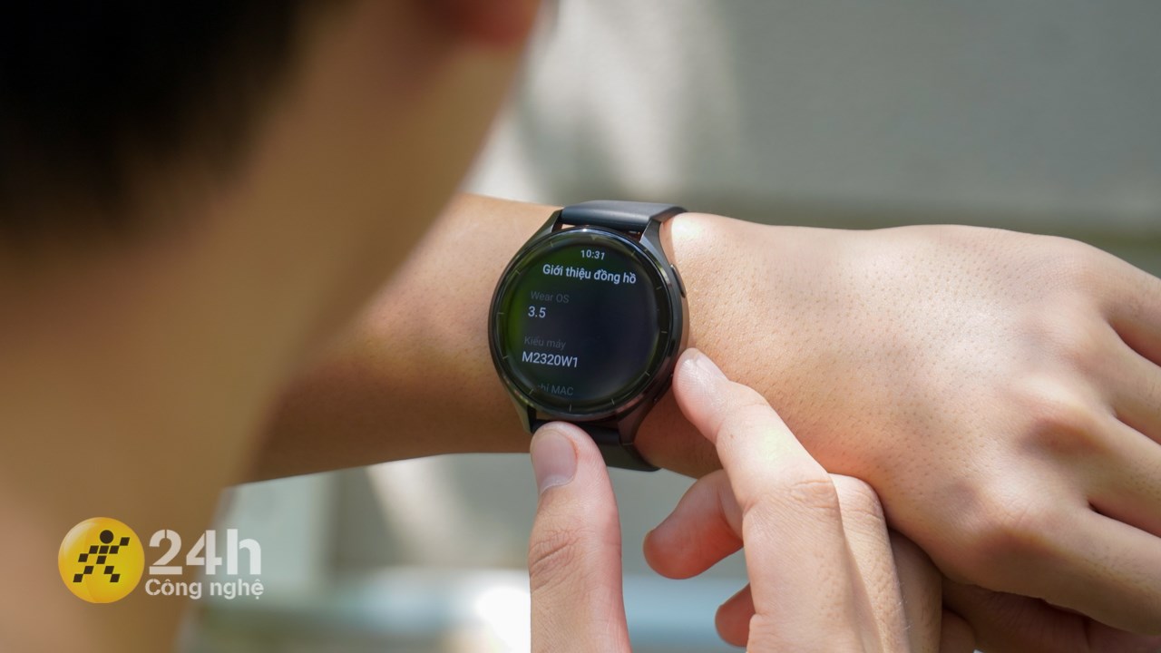 Xiaomi Watch 2 chạy hệ điều hành WearOS của Google nên thiết bị có thể hoạt động mượt mà. Xiaomi Watch 2 chạy hệ điều hành WearOS của Google nên thiết bị có thể hoạt động mượt mà.