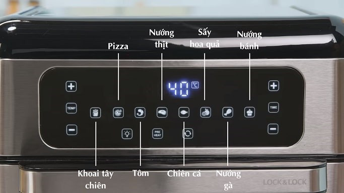 Bảng điều khiển cảm ứng hiện đại với 8 chế độ nấu cài sẵn trên lò nướng