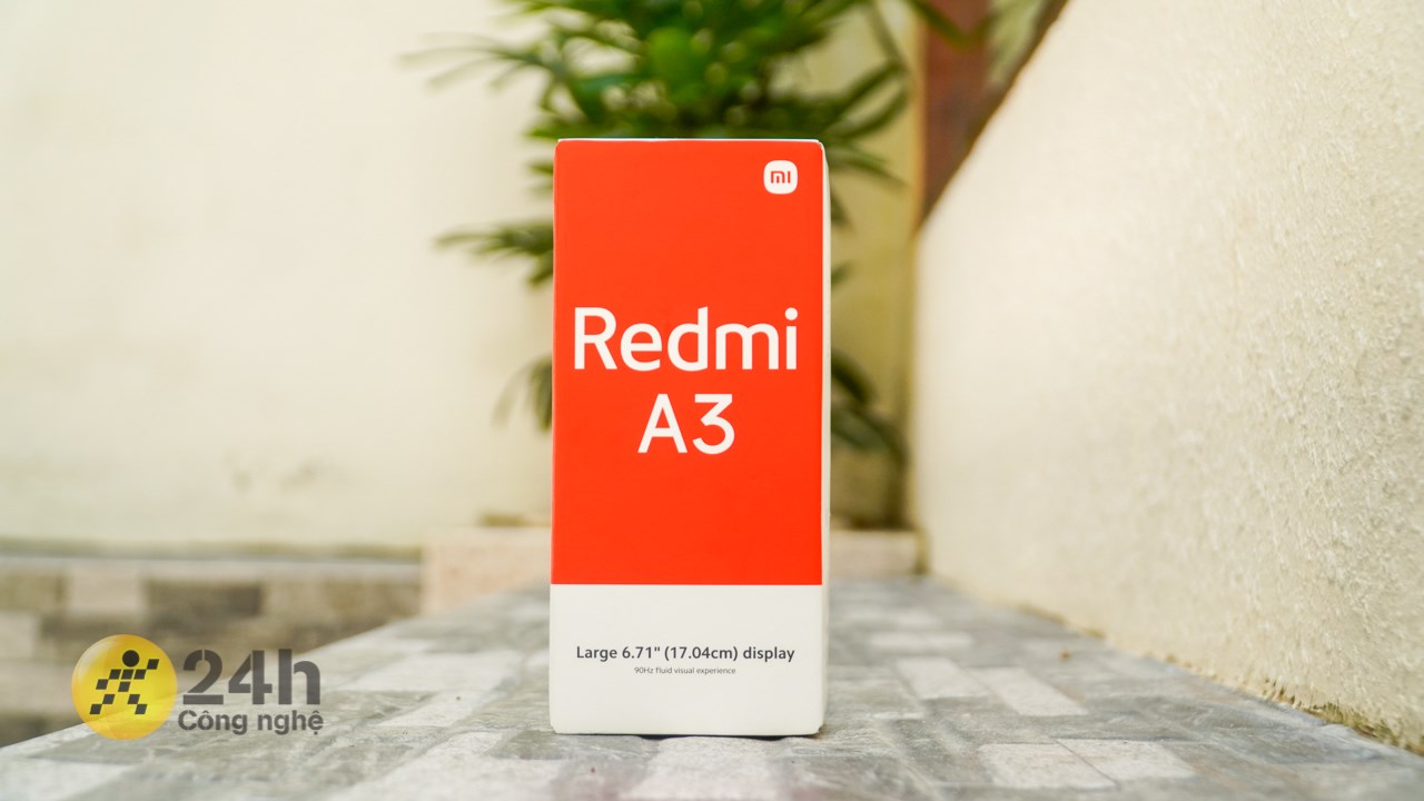 Hộp đựng Redmi A3 được thiết kế rất đẹp mắt với mặt trước màu đỏ. Hộp đựng Redmi A3 được thiết kế rất đẹp mắt với mặt trước màu đỏ.