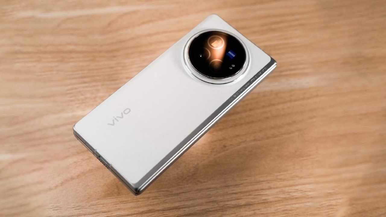 Vivo X Fold3 được trang bị vi xử lý Snapdragon 8 Gen 2. Vivo X Fold3 được trang bị vi xử lý Snapdragon 8 Gen 2.