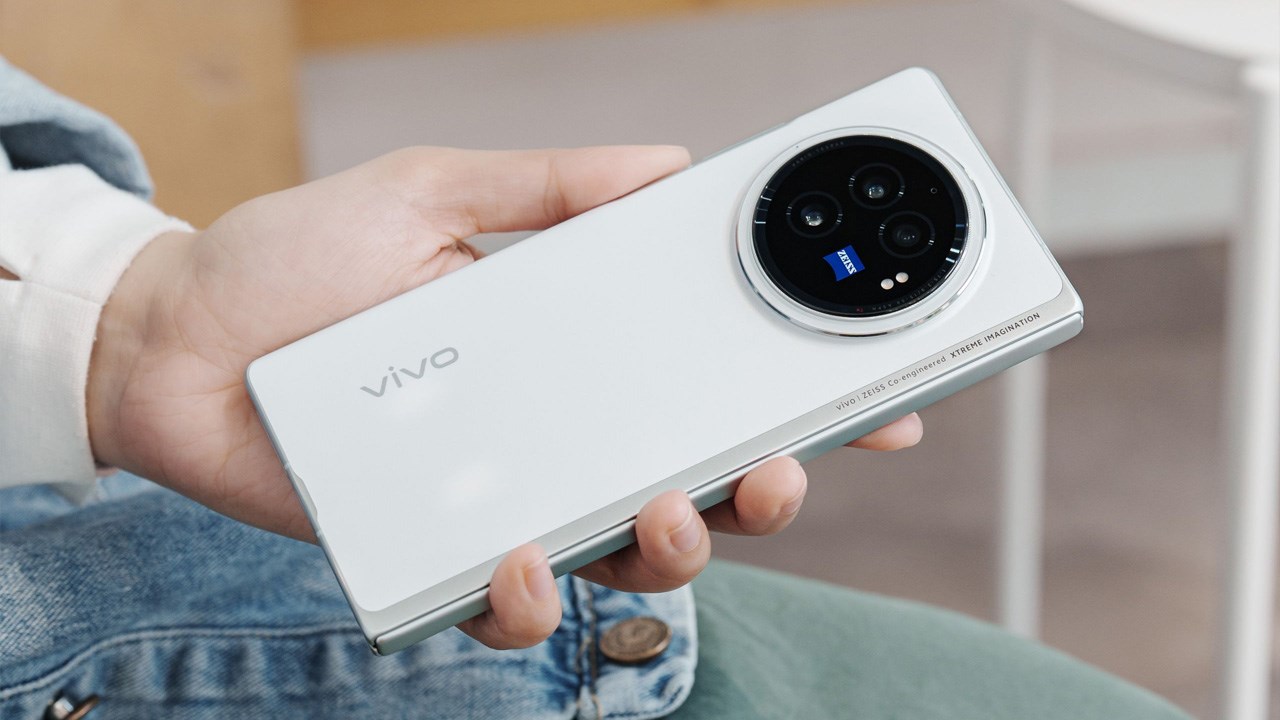 Vivo X Fold3 được trang bị RAM tối đa 16 GB và bộ nhớ trong tối đa 1 TB Vivo X Fold3 được trang bị RAM tối đa 16 GB và bộ nhớ trong tối đa 1 TB