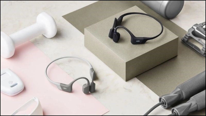 Thiết kế của tai nghe Shokz đều có kiểu dáng hiện đại, nhỏ gọn Thiết kế của tai nghe Shokz đều có kiểu dáng hiện đại, nhỏ gọn