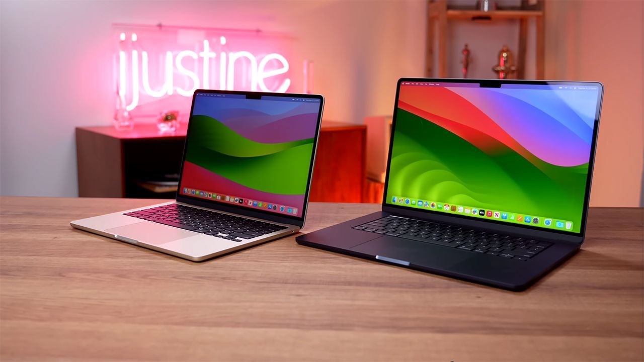 Hình ảnh MacBook Air 13 inch M3 2024 (trái) và MacBook Air 15 inch M3 2024 (phải). Nguồn iJustine.