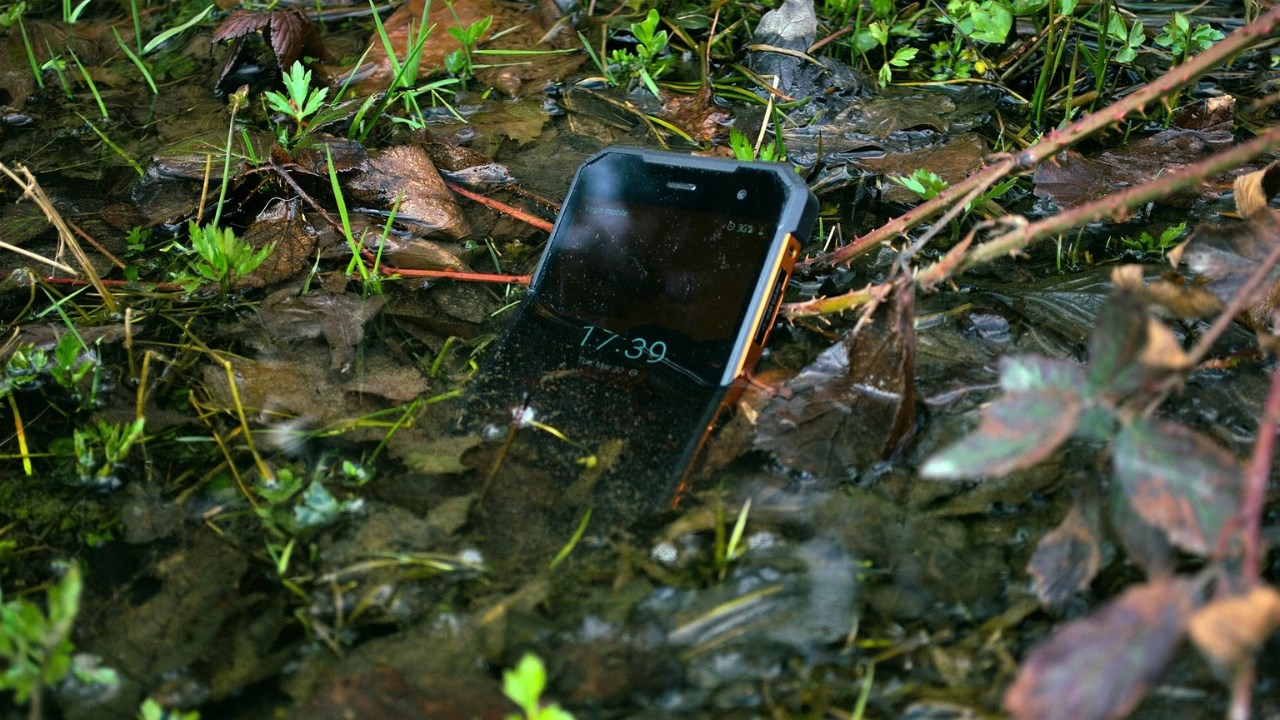 Hệ số chống bụi và nước có trên rất nhiều mẫu điện thoại giá rẻ Hệ số chống bụi và nước có trên rất nhiều mẫu điện thoại giá rẻ