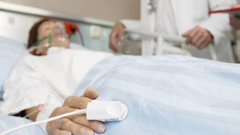 Bệnh nhân hôn mê phải nằm trong phòng ICU