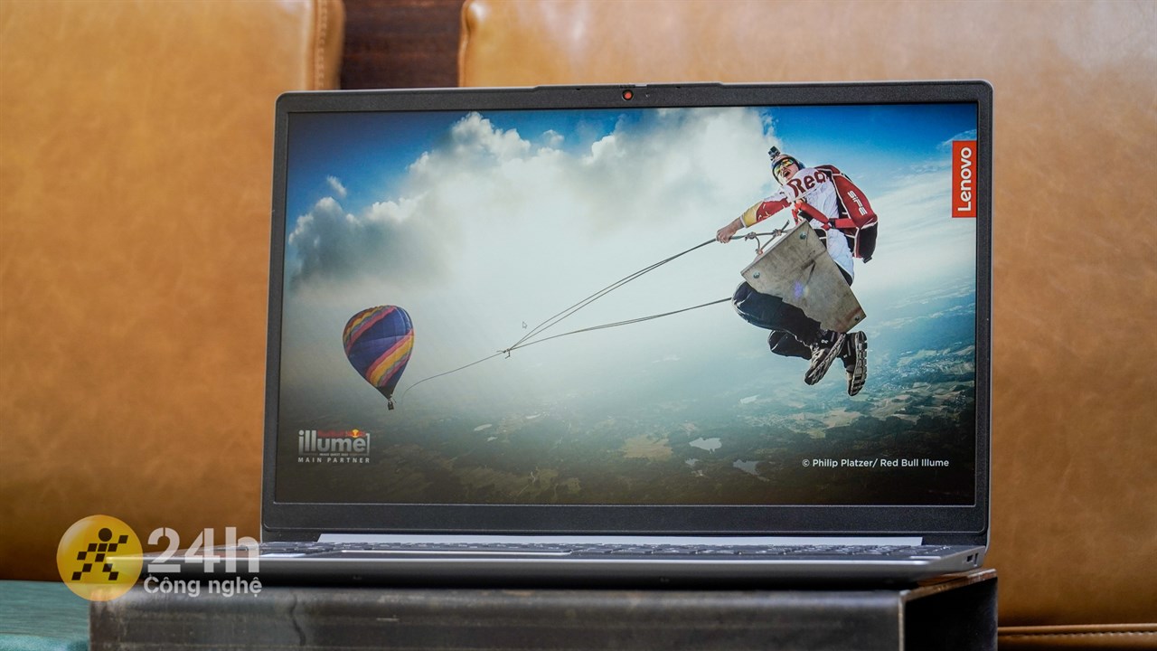 Lenovo Ideapad 1 15ALC7 được trang bị màn hình rộng 15.6 inch với độ phân giải Full HD