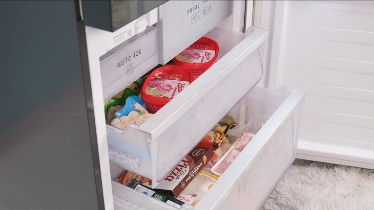 Ngăn đông dạng hộp kín Ngăn đông thiết kế dạng hộp kéo giúp tránh lẫn mùi