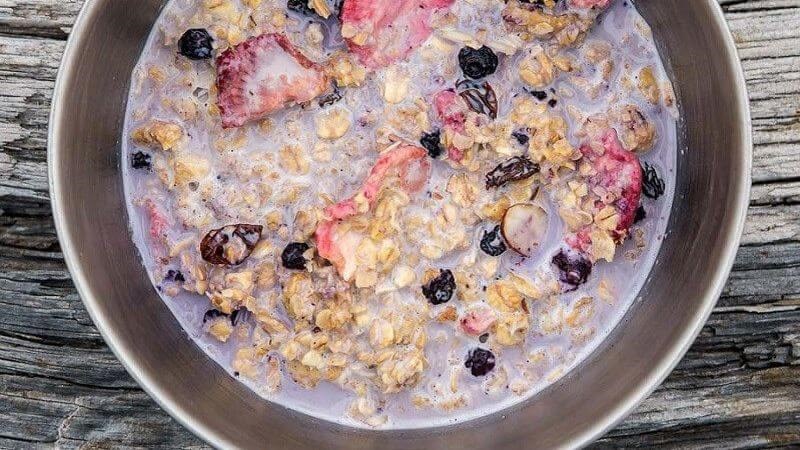Granola có thể chế biến thành ngũ cốc nóng