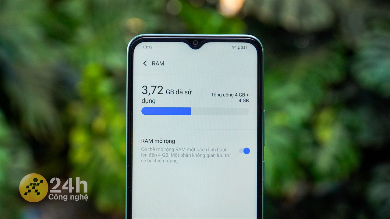 Vivo Y03 được trang bị RAM 4 GB cùng bộ nhớ trong 64 GB. Vivo Y03 được trang bị RAM 4 GB cùng bộ nhớ trong 64 GB.