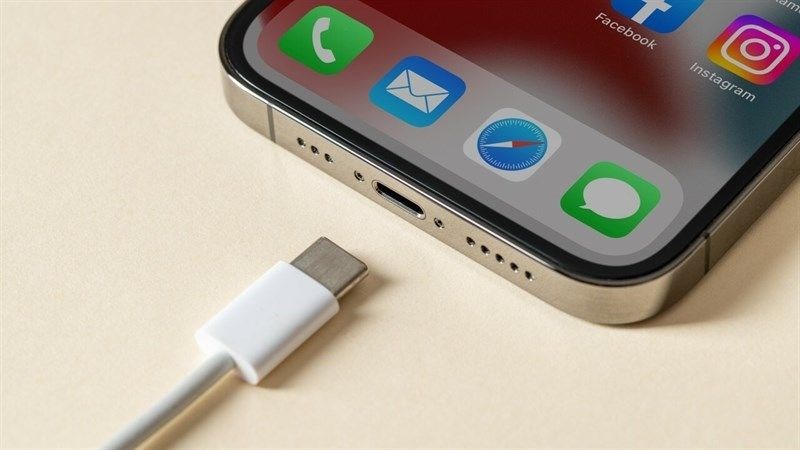 iPhone 14 vẫn còn sử dụng cổng sạc Lightning truyền thống iPhone 14 vẫn còn sử dụng cổng sạc Lightning truyền thống