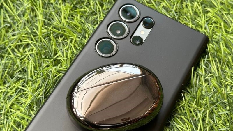C&ocirc;ng nghệ sạc ngược kh&ocirc;ng d&acirc;y tr&ecirc;n Galaxy S23 Ultra hữu &iacute;ch