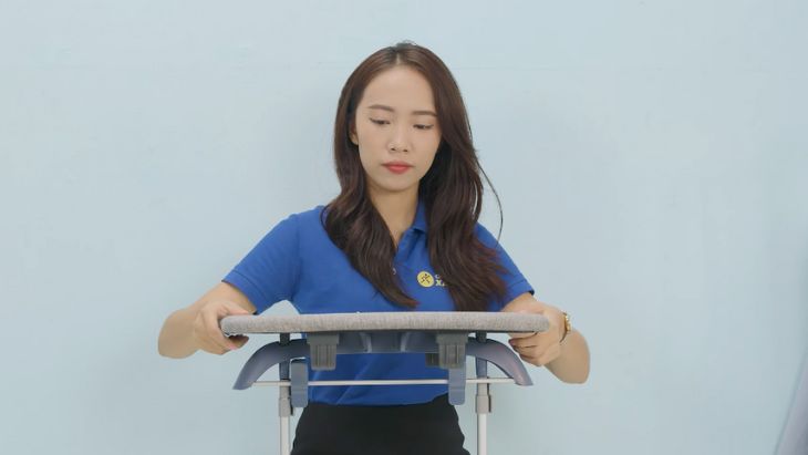 Các khớp nối giúp tháo lắp ván ủi nhanh chóng