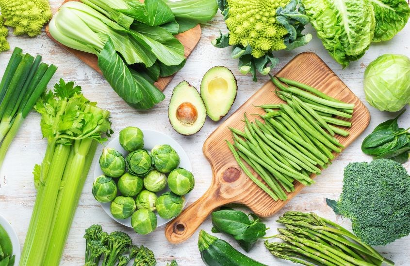 Mẹ có thể bổ sung DHA từ rau xanh