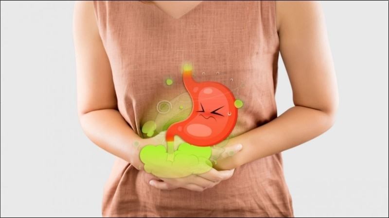 Tiêu thụ quá nhiều nước ép lê có thể gây đau bụng, đầy hơi